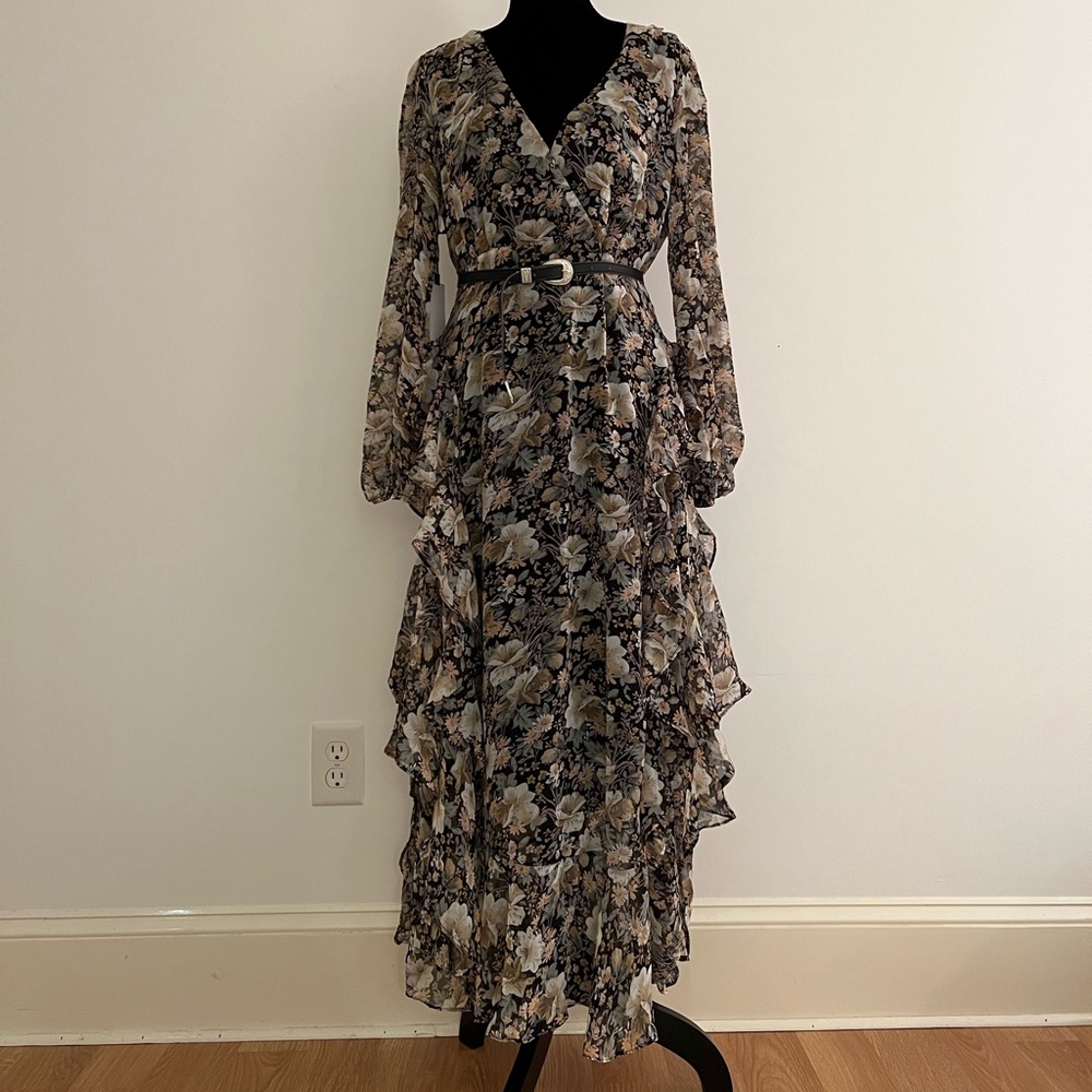 COPY - Raleigh Floral Dress - Picture 2 of 9